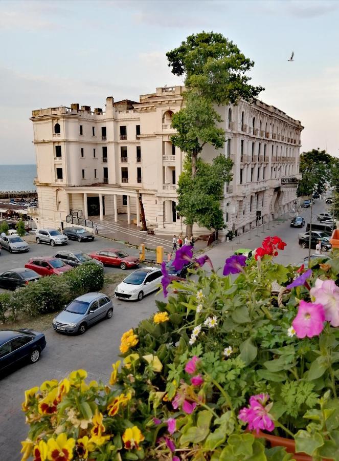 Apartment La Eluta Cazino Constanta